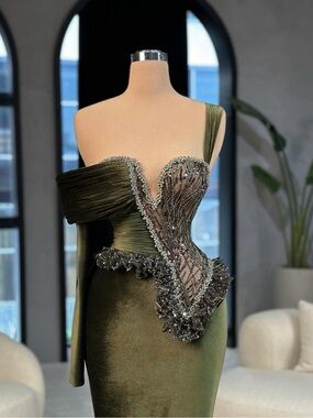 Tabja Olive Green Velvet Evening dress - Women's Glamour